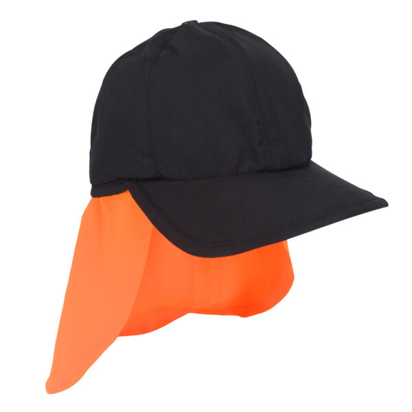 Vista frontale del berretto da baseball refrigerante E.COOLINE con protezione UV per il collo